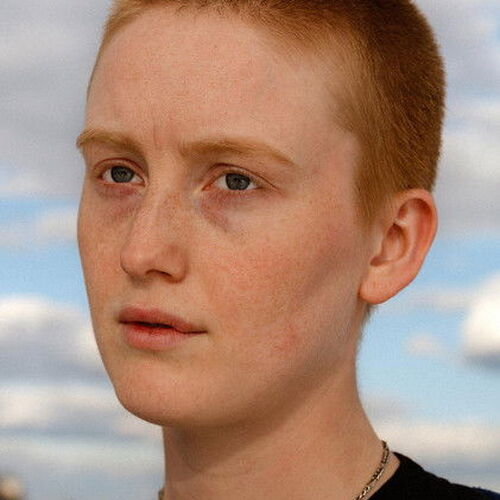 Bobbi Salvör Menuez