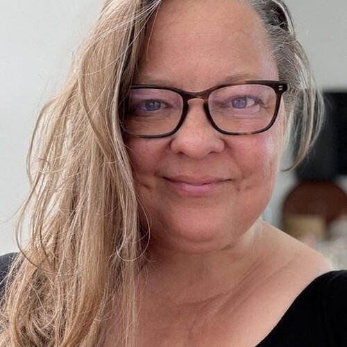 Connie Nartonis Thompson