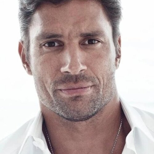 Manu Bennett