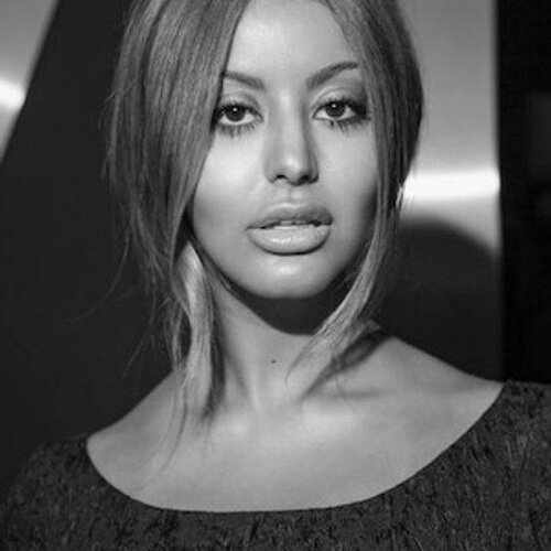 Zahia Dehar